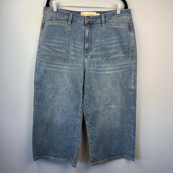 Wide-Leg Jeans - Picture 4 of 10